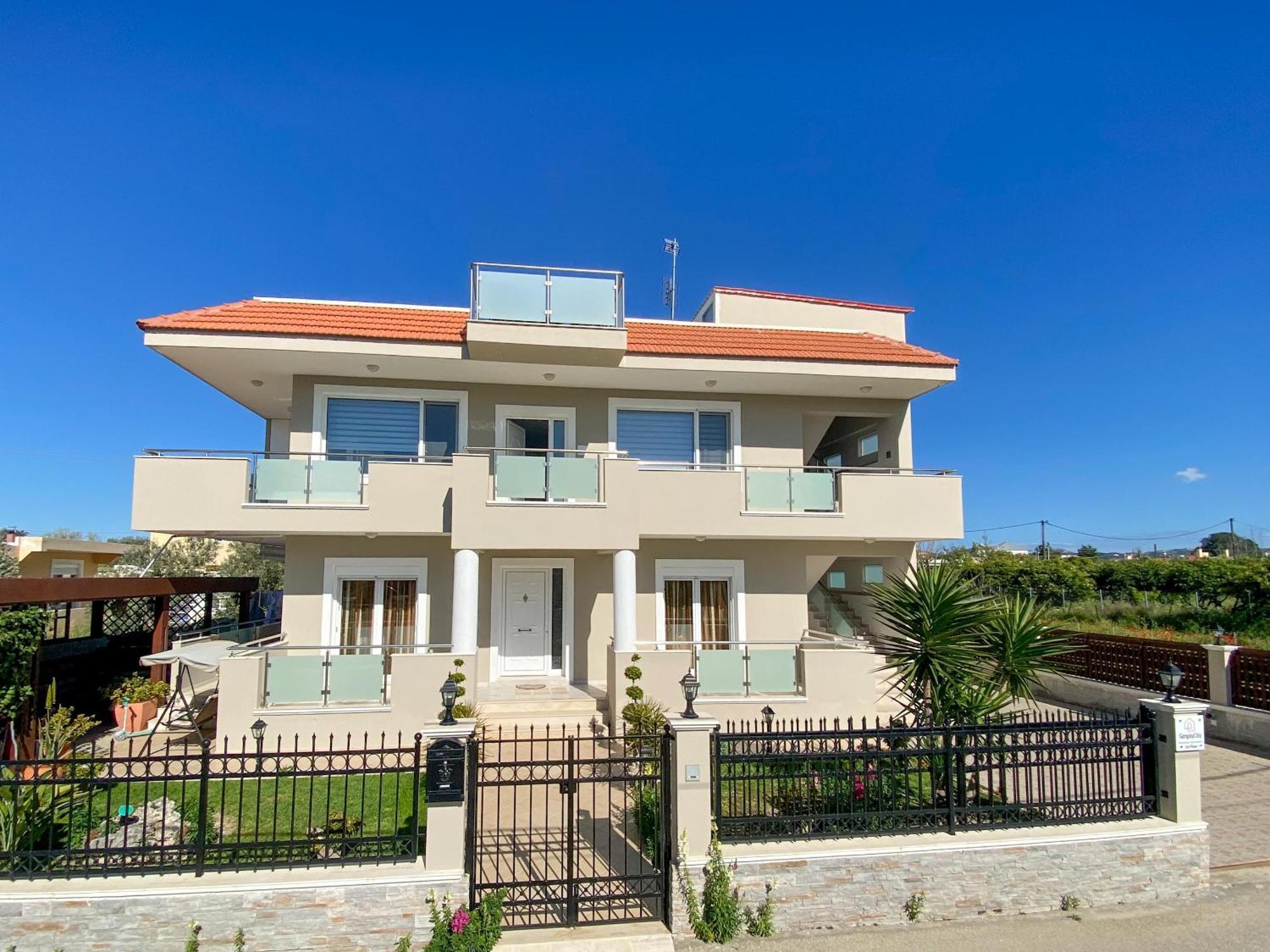 Simplycity Homestay Apartments Kremasti  Exterior photo